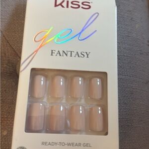KISS Gel Fantasy Nails - Natural Pink